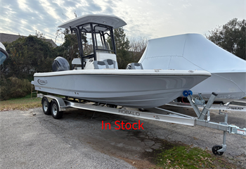 2026 Robalo 226 Cayman Solid Alloy Gray Boat